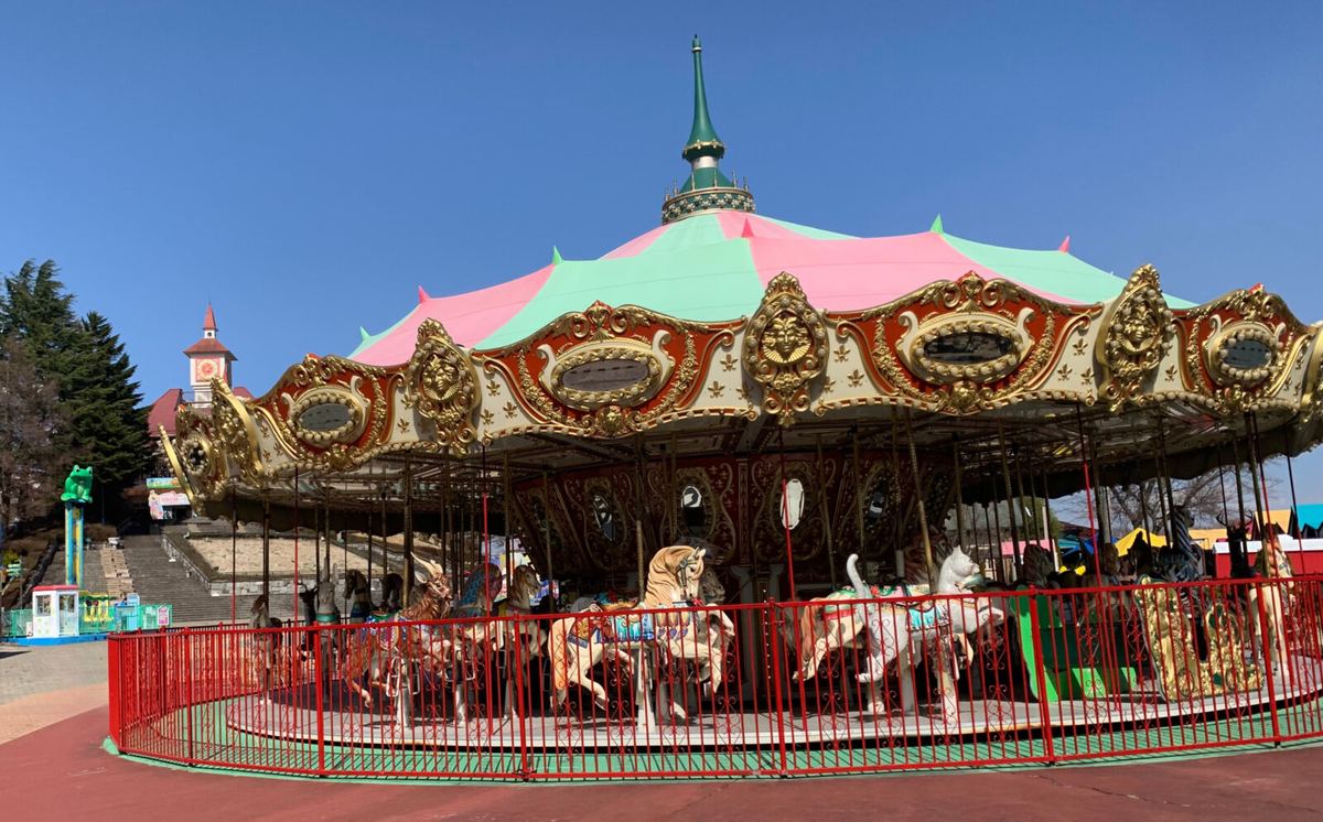 The carousel at Rindoko Family Bokujo