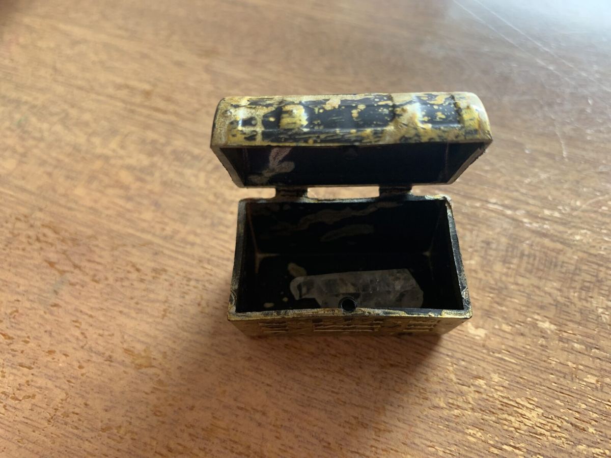 The small treasure chest prize from the crane game